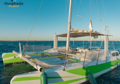 Catamaran Private Hurghada Exclusive Boat Cruise with Island Stop and Snorkeling
